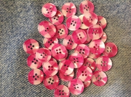 Roze wit ruitje 13 mm per stuk € 0,10