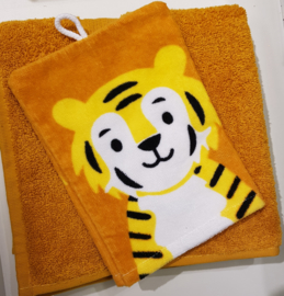 Handdoek met naam en leeuw washandje