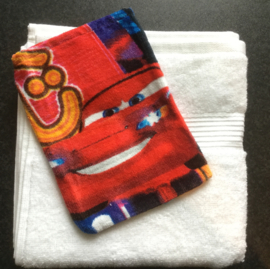 Handdoek met naam en Cars washandje