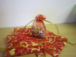 Rood met gouden hartjes