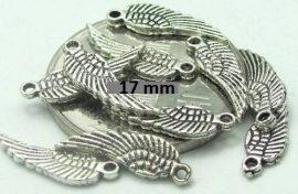 Vleugels 17 mm  € 0,07