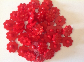 Rood bloemetje. 16 mm per stuk € 0,05