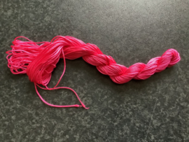 Roze. 2 meter voor €0,40