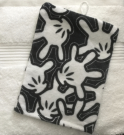 Handdoek met naam en washandje , handje Mickey