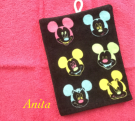 Handdoek met naam en Mickey washandje