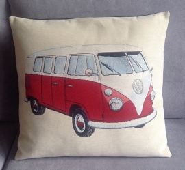 VW bus. Rood