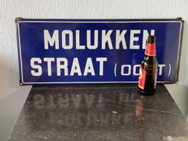 Emaille straatnaam bord, Molukkenstraat (oost)