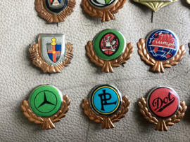 18 Badges