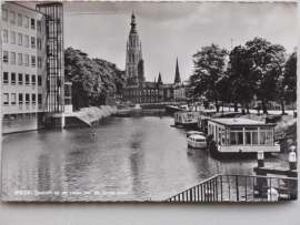Breda, Gezicht op de toren van de Grote Kerk, 1969