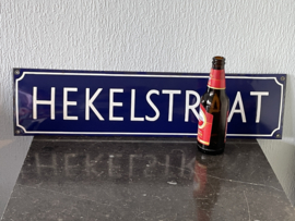Emaille straatnaam bord, Hekelstraat