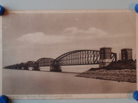 Moerdijk, Spoorbrug aan het Hollands Diep (1929)