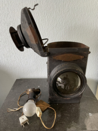 The Adlake non Sweating lamp.