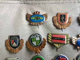 18 Badges