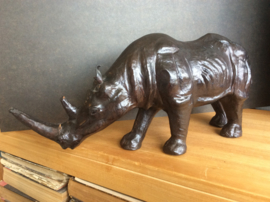 Neushoorn, van leer
