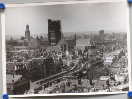 Rotterdam, Viaduct met St Laurentstoren (Jan Retel) 17,5x24,5 cm