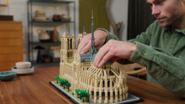 Lego 21061 Notre-Dame van Parijs - Lego Architecture