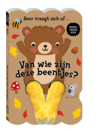Van wie zijn deze beentjes? Beer vraagt zich af...