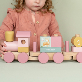 LD7354 Little Dutch Blokkentrein - Fairy Garden FSC met gegevens