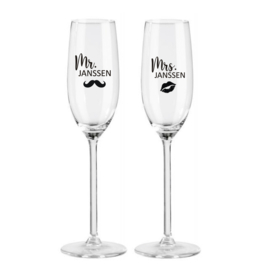 Set van 2 Champagne Glazen - Mr. & Mrs.