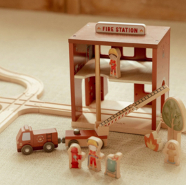 Little Dutch Houten brandweerkazerne – Rood – Essentials