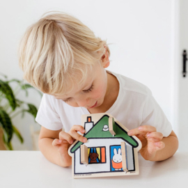 Nijntje houten kiekeboe huisje