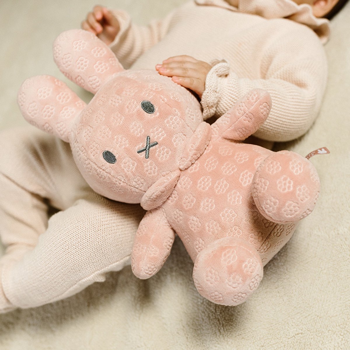 Nijntje pink flower knuffel 30 cm