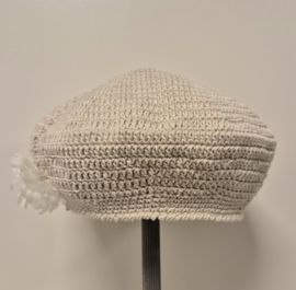 Gehaakte kinderbaret June - zandkleur