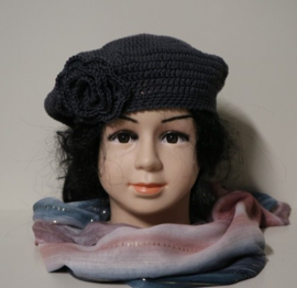 Gehaakte kinderbaret Anna - donkergrijs