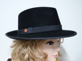 Mayser dameshoed Tabea art. 1326001 - zwart