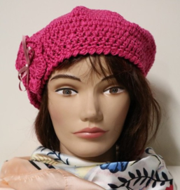 Gehaakte kinderbaret Noor 12 - fuchsia