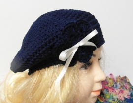 Gehaakte kinderbaret Noor 12 - donkerblauw