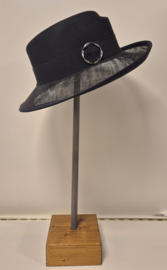 Weba Hats dameshoed Wol/Sinamay art. 0882 - zwart