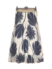 NS plissérok Leaf art. 8971 - offwhite/marine