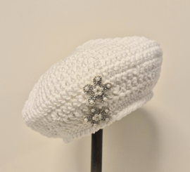 Gehaakte kinderbaret Maria 8 - wit