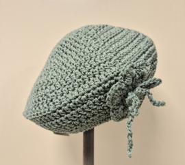 Gehaakte kinderbaret Noor 12 - groen
