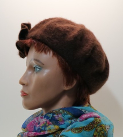 Damesbaret Kamelie - bruin