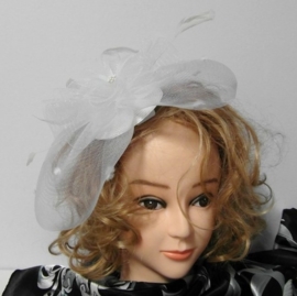 BWS fascinator/haargarnering art.  B-23 - wit