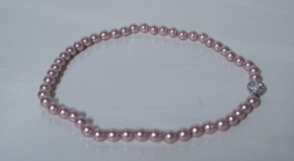 Parelketting met magneetsluiting art. 1354 - roze/zilverkleur