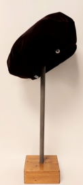 Damesbaret Velvet art. 2905 - aubergine