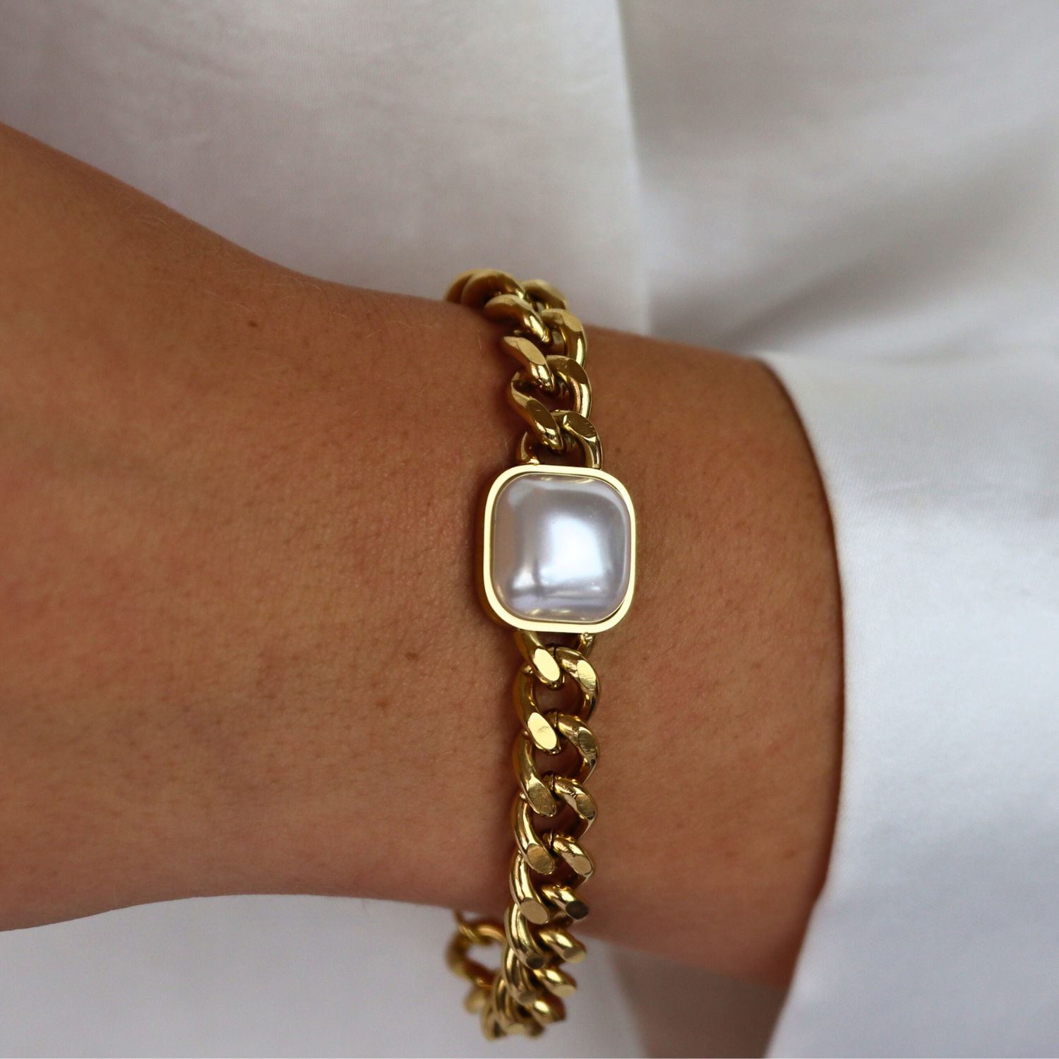 Camps & Camps armband Square Stone art. 4S015_PE - goud/wit