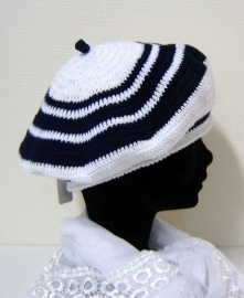 Gehaakte kinderbaret Lonneke katoen - wit/blauw