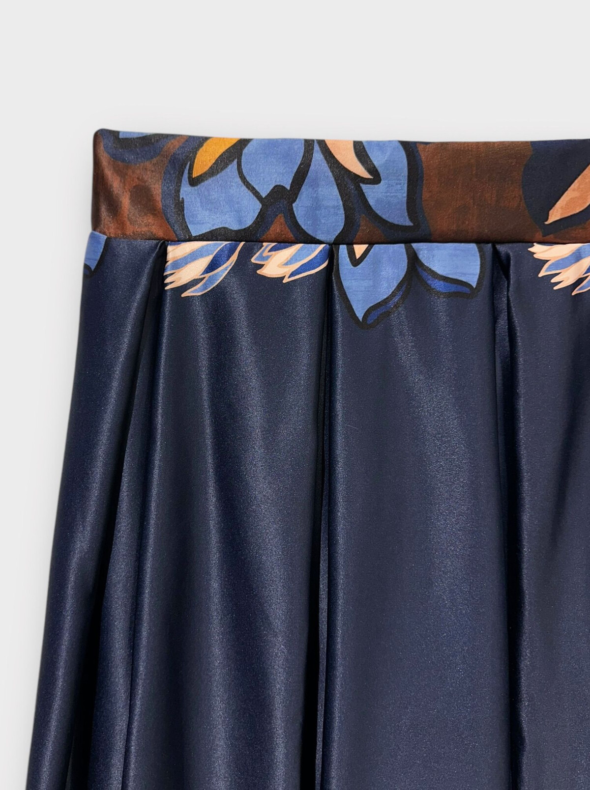 LaFée satijnen rok Flowers art. 10821 - blauw
