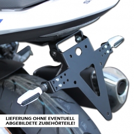 Suzuki GSR750 11>