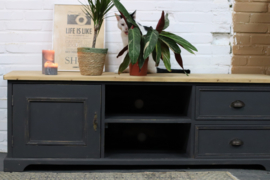 Tv kast vintage black