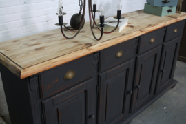 Industriële vintage dressoir kast