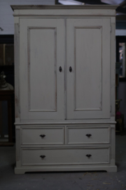 Houten vintage linnenkast Scandinavisch