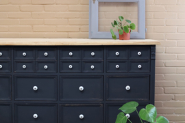 Dressoir botanisch black