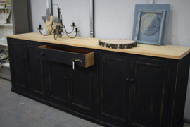 Grote robuuste industriele dressoir kast black