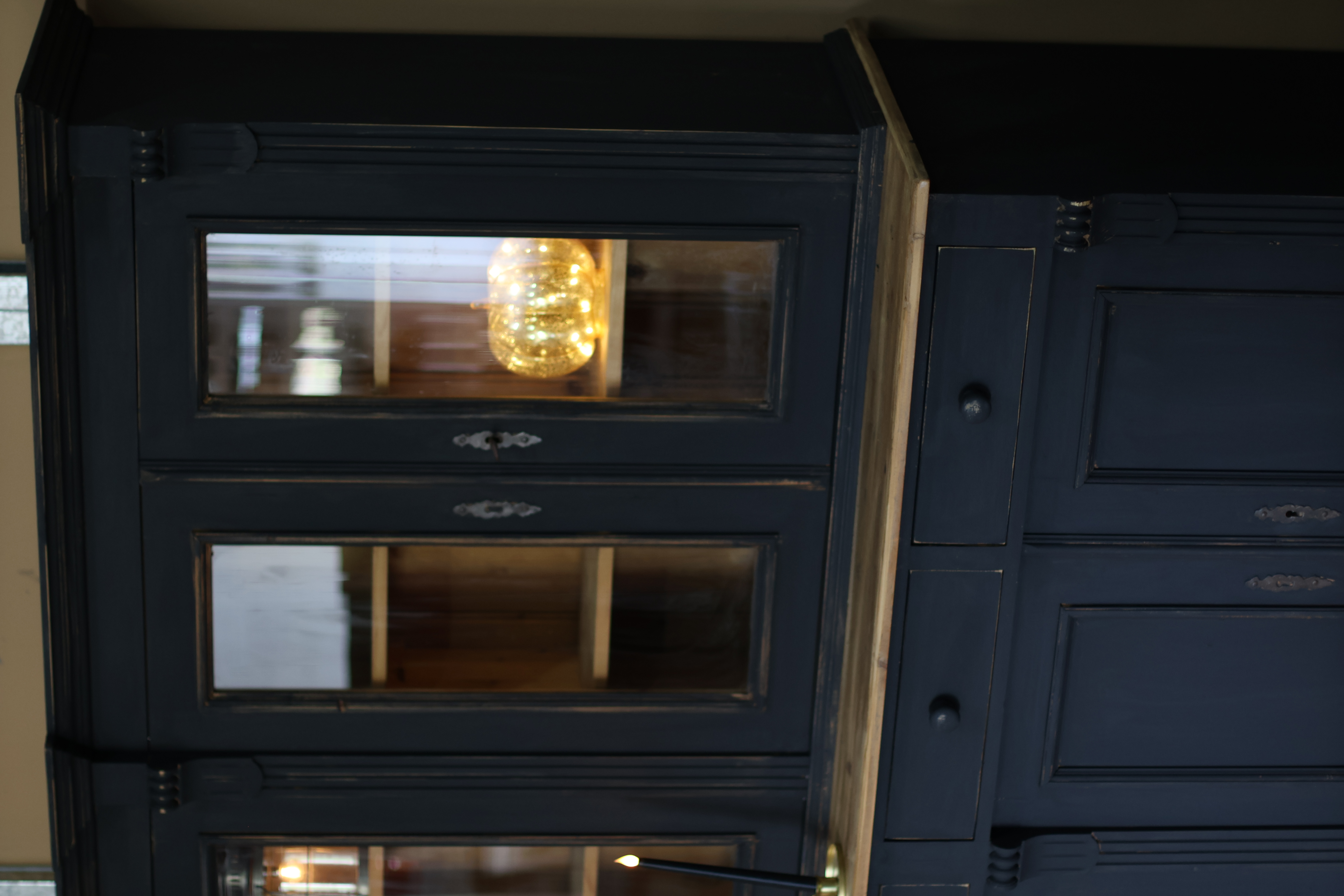 Buffetkast  *boshuis* vintage black