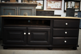 Tv kast vintage industrieel black